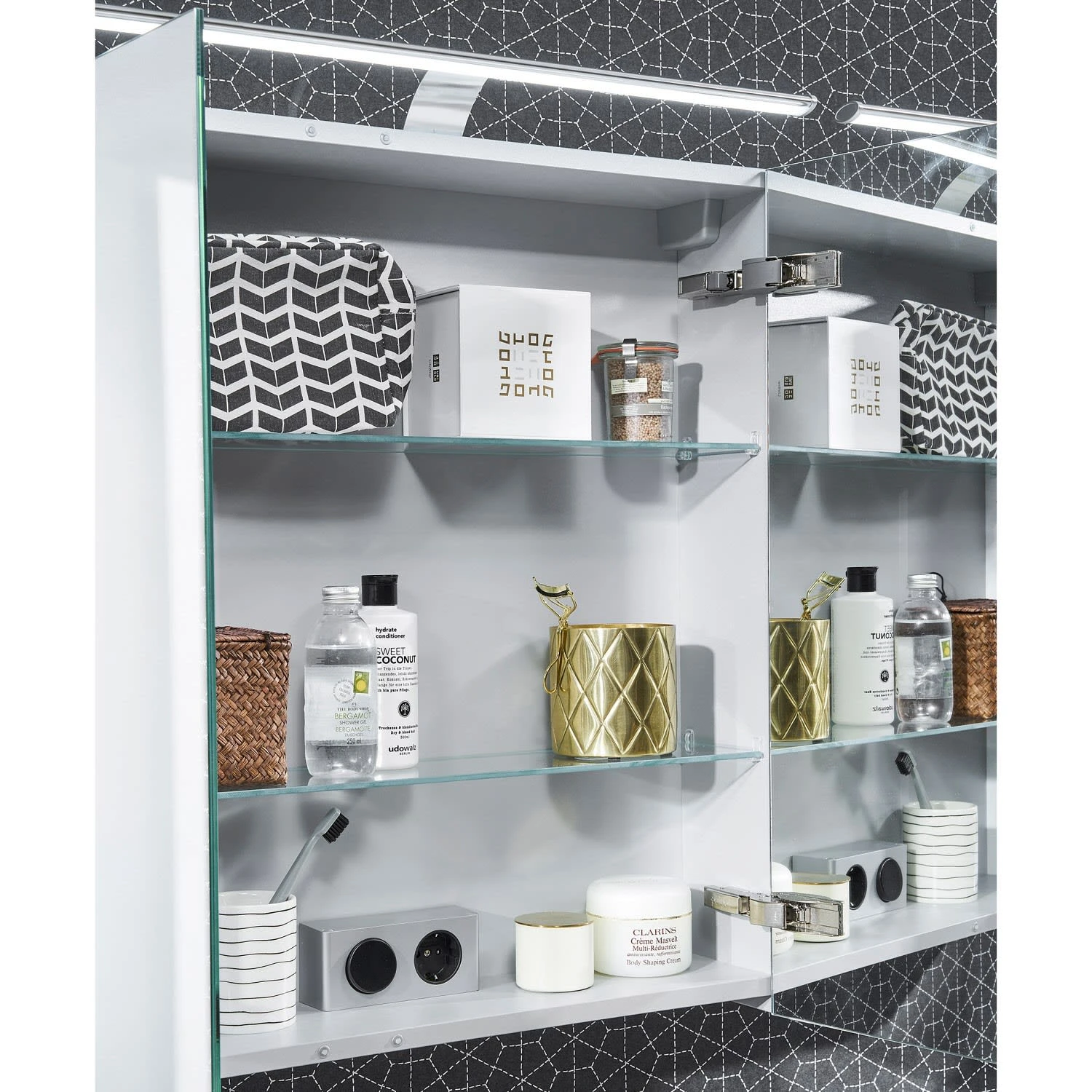 Steinkamp Life 2.0 Badmöbel Set 121 Cm Mit LED-Spiegelschrank, Doppelwaschtisch 5 Steinkamp Life 2.0 Badmöbel Set 121 Cm Mit LED-Spiegelschrank, Doppelwaschtisch – Bild 5