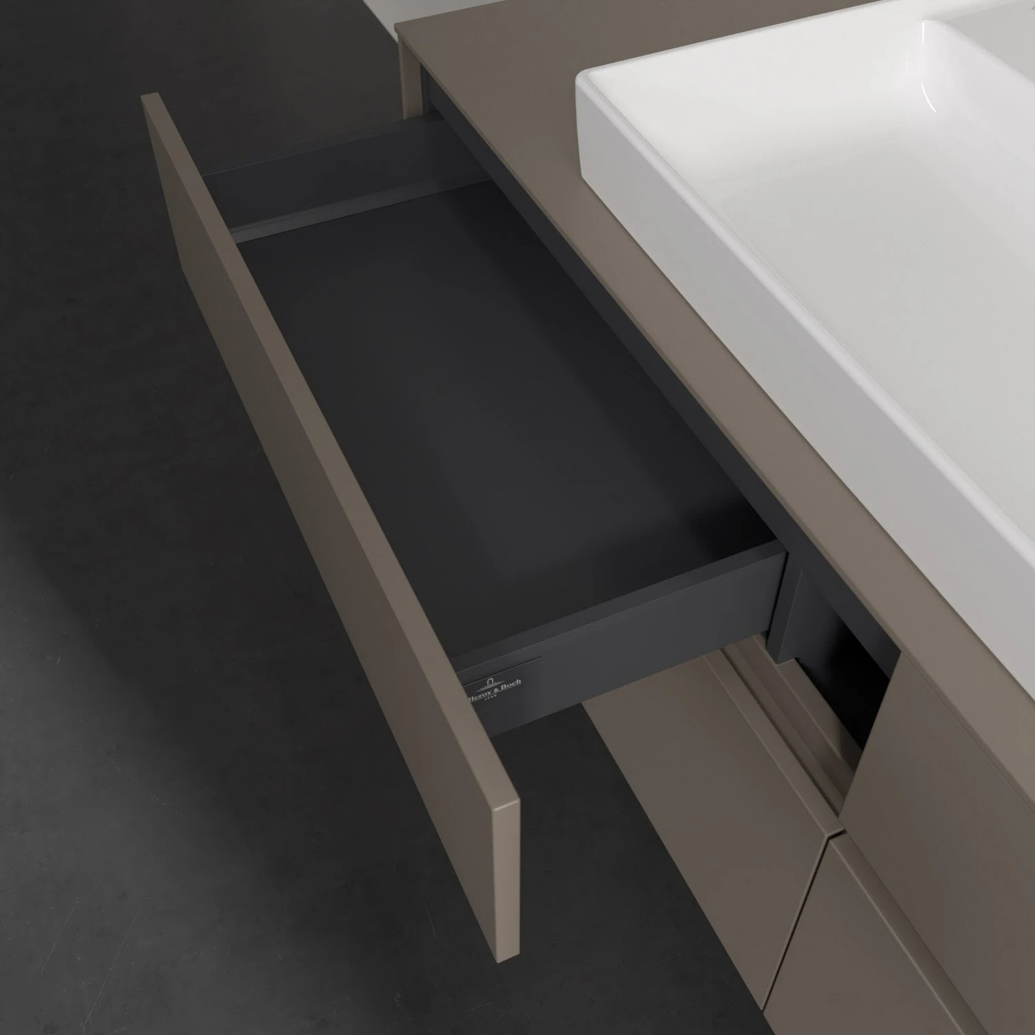 Villeroy & Boch Collaro Waschtischunterschrank 160 X 54,8 Cm Mit 4 Auszügen Und LED Licht, Für WT Mittig 8 Villeroy & Boch Collaro Waschtischunterschrank 160 X 54,8 Cm Mit 4 Auszügen Und LED Licht, Für WT Mittig – Bild 8